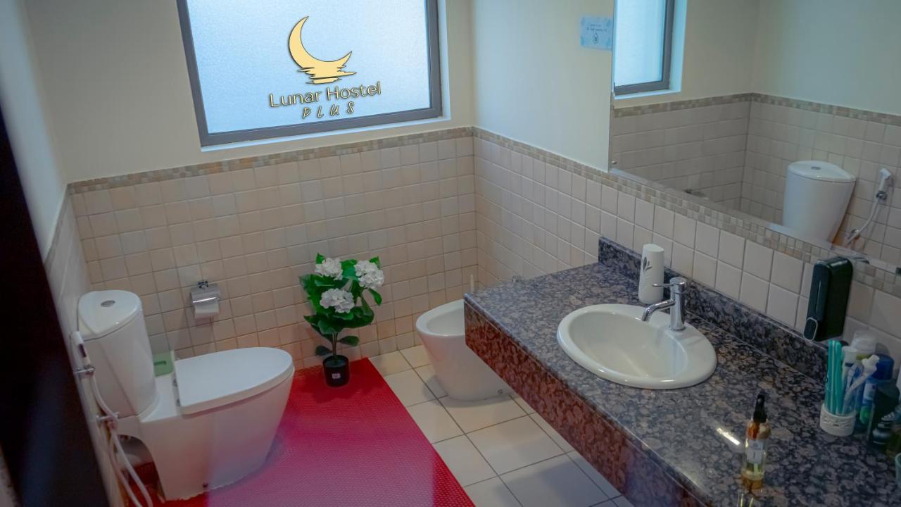 Lunar Hostel Plus Dubai Exterior photo